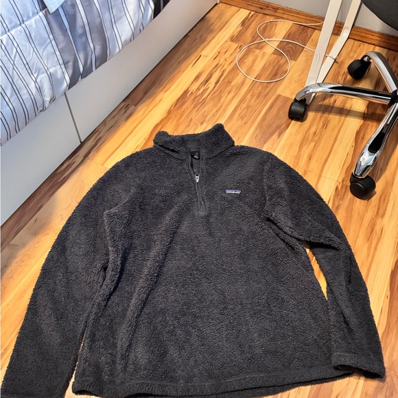 Patagonia | Woman’s Sherpa Quarter Zip - Picture 4 of 4